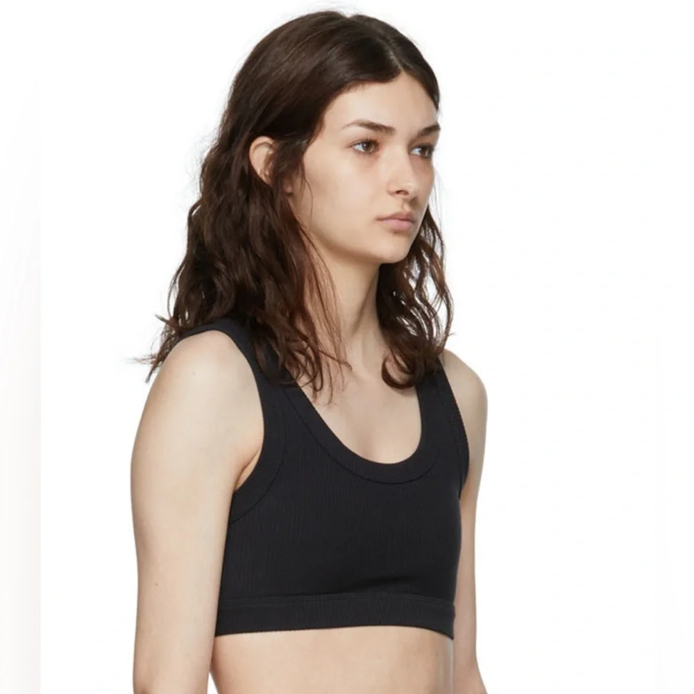 Alo Yoga Wellness Black Rib Knit Stretch Athletic Wear Casual Sports Bra EUC S